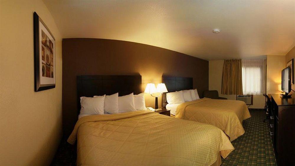 Quality Inn & Suites Decorah Exterior foto