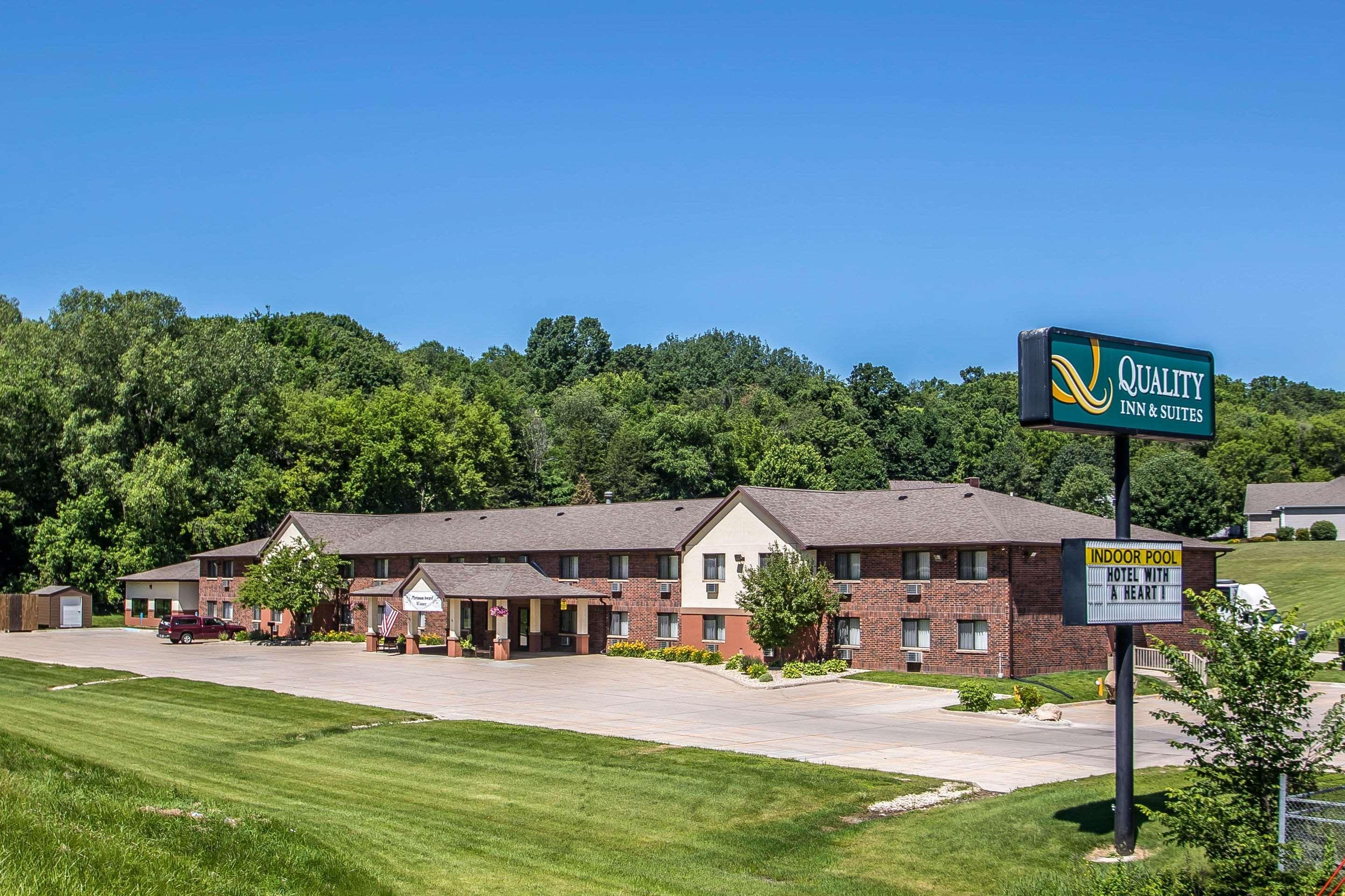 Quality Inn & Suites Decorah Exterior foto